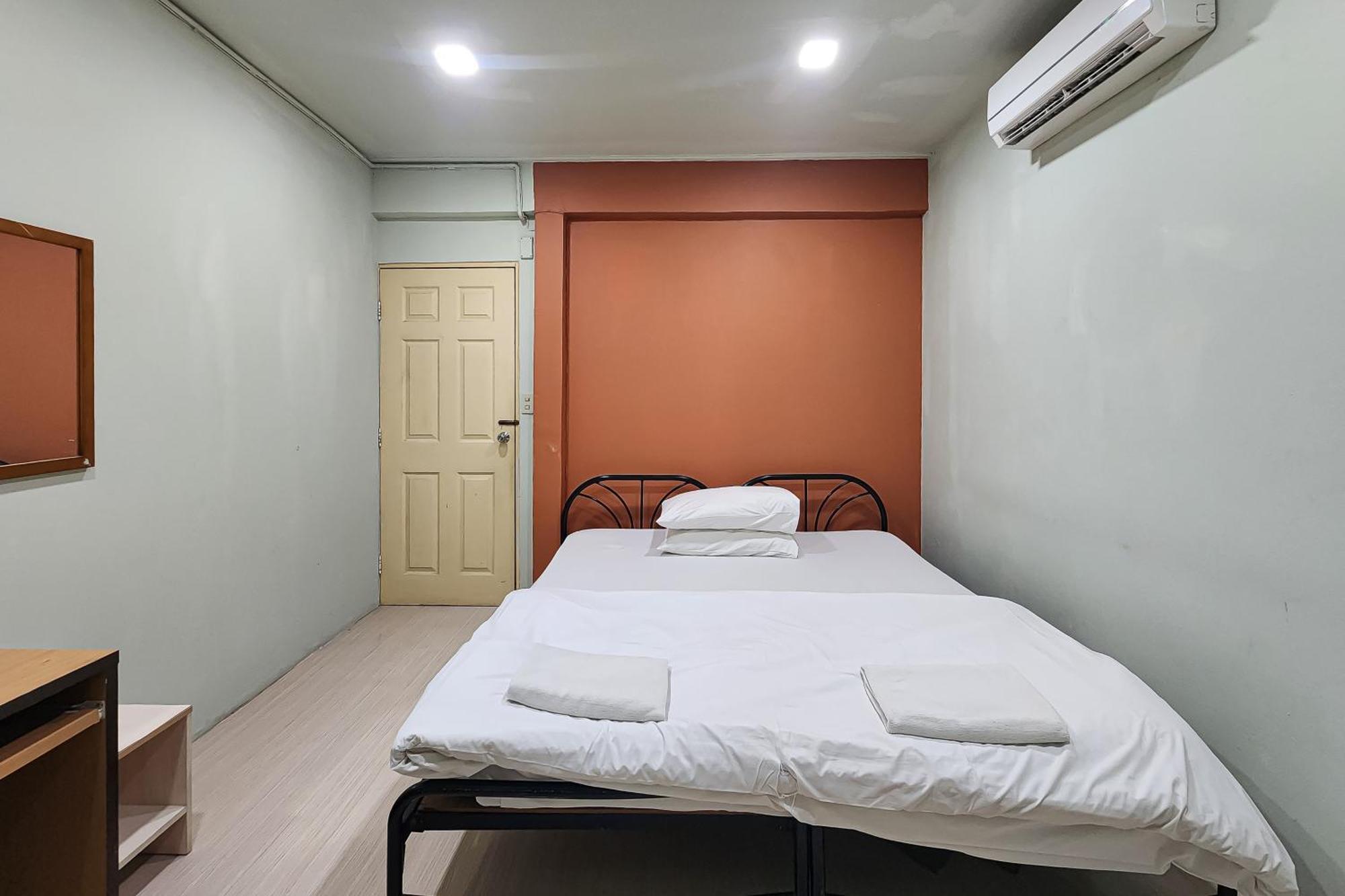 Freesia Saladaeng Silom Apartments Bangkok Exterior photo