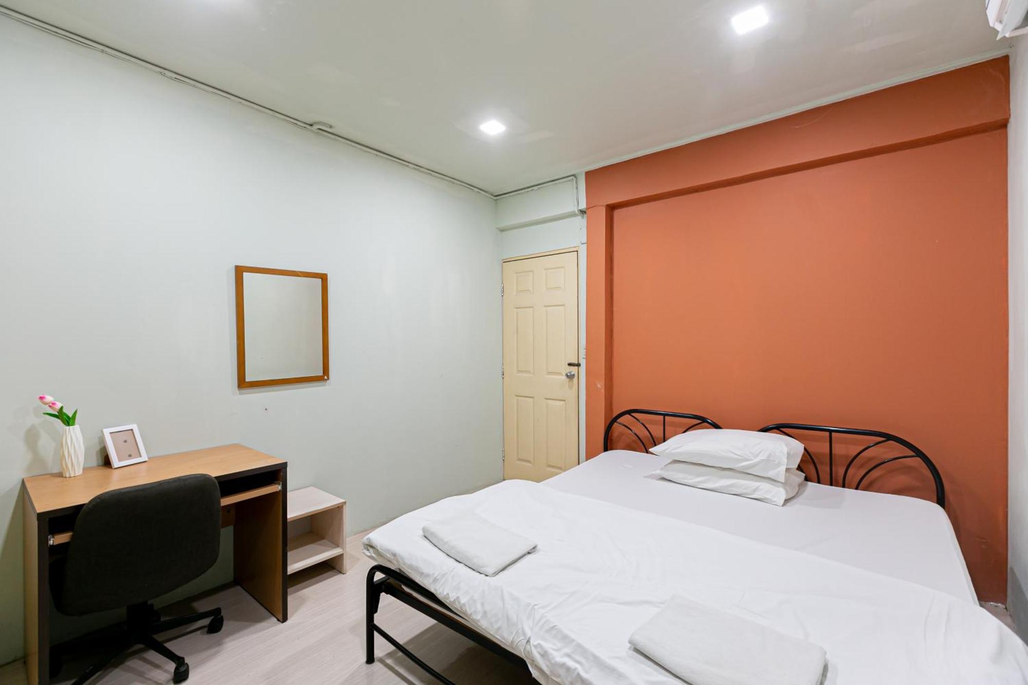Freesia Saladaeng Silom Apartments Bangkok Exterior photo